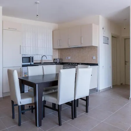 Tekhelet With Sea View Apartment Vokolidha